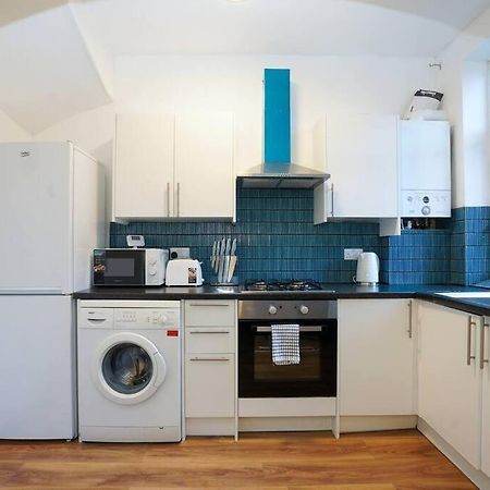 3 Bedroom Home With Free Parking Leeds (West Yorkshire) Exterior foto