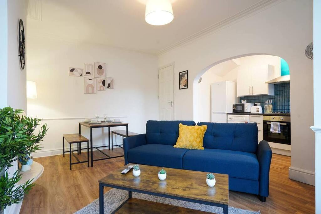 3 Bedroom Home With Free Parking Leeds (West Yorkshire) Exterior foto