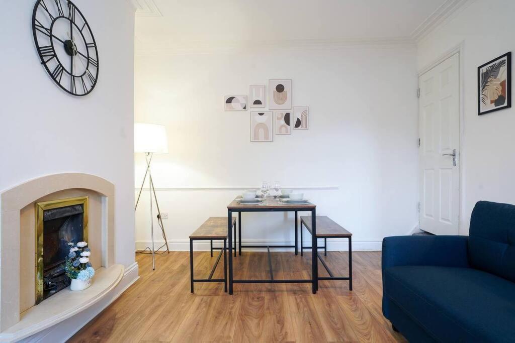 3 Bedroom Home With Free Parking Leeds (West Yorkshire) Exterior foto